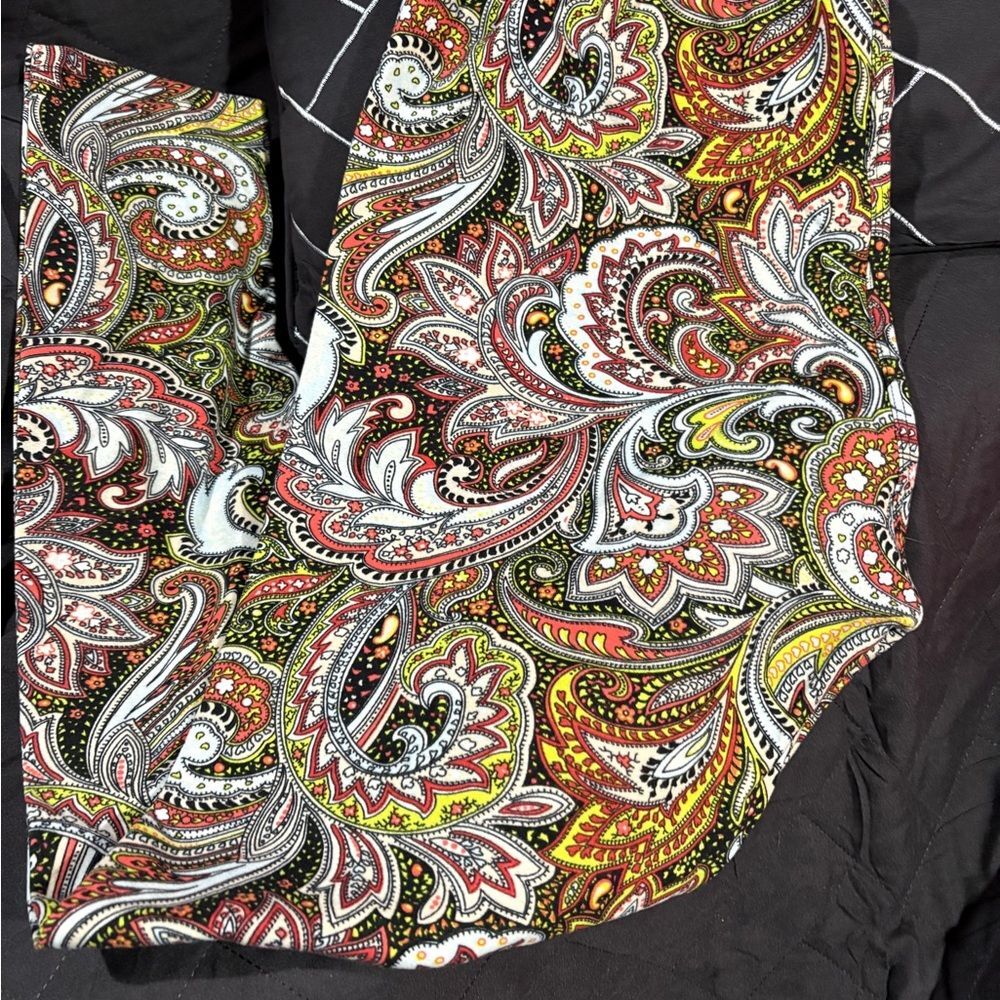WinWin Paisley Print Leggings - Multicolor NWOT #1279